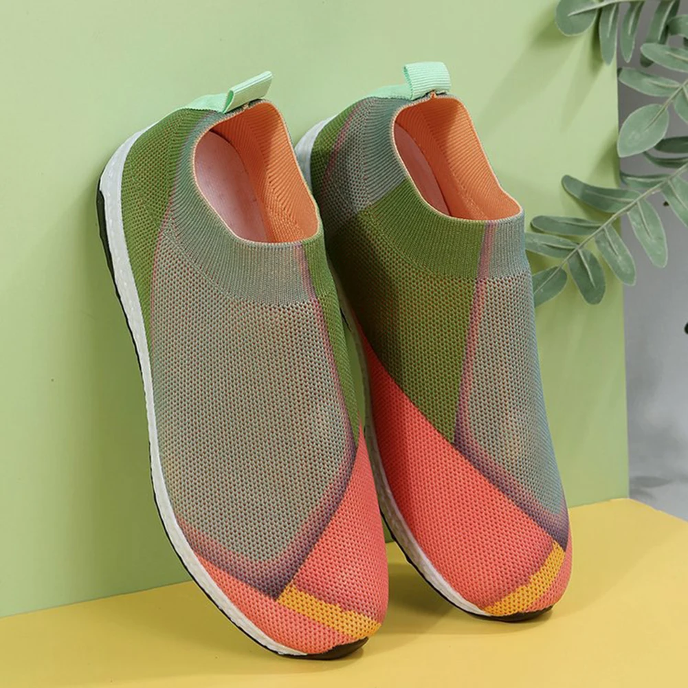 Women Casual Sport Flats Fashion Shoes Mother Walking Loafers Ultra-Light Breathable Air Mesh Comfortable Sneakers