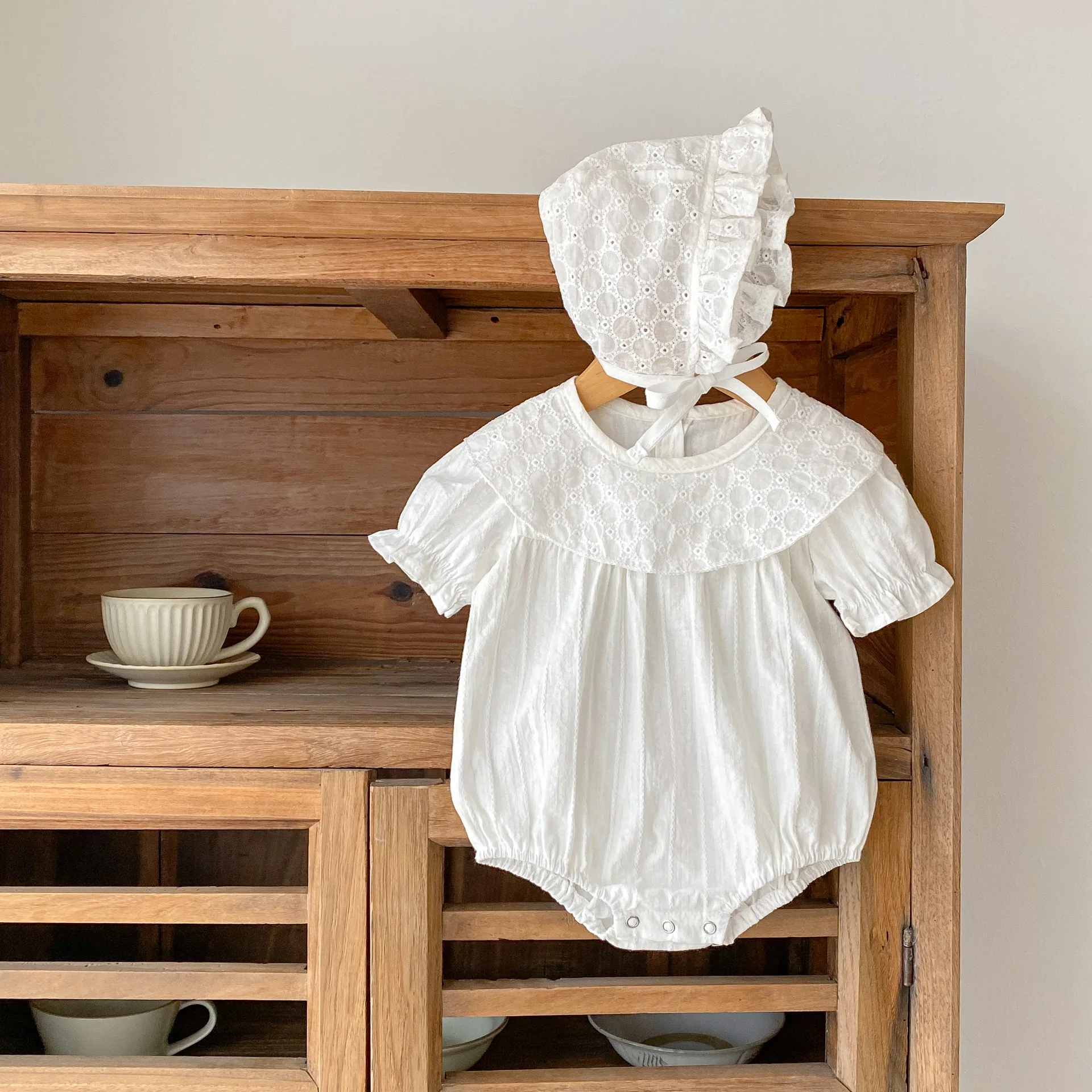 

Детское боди с коротким рукавом и шапка, 2 предмета