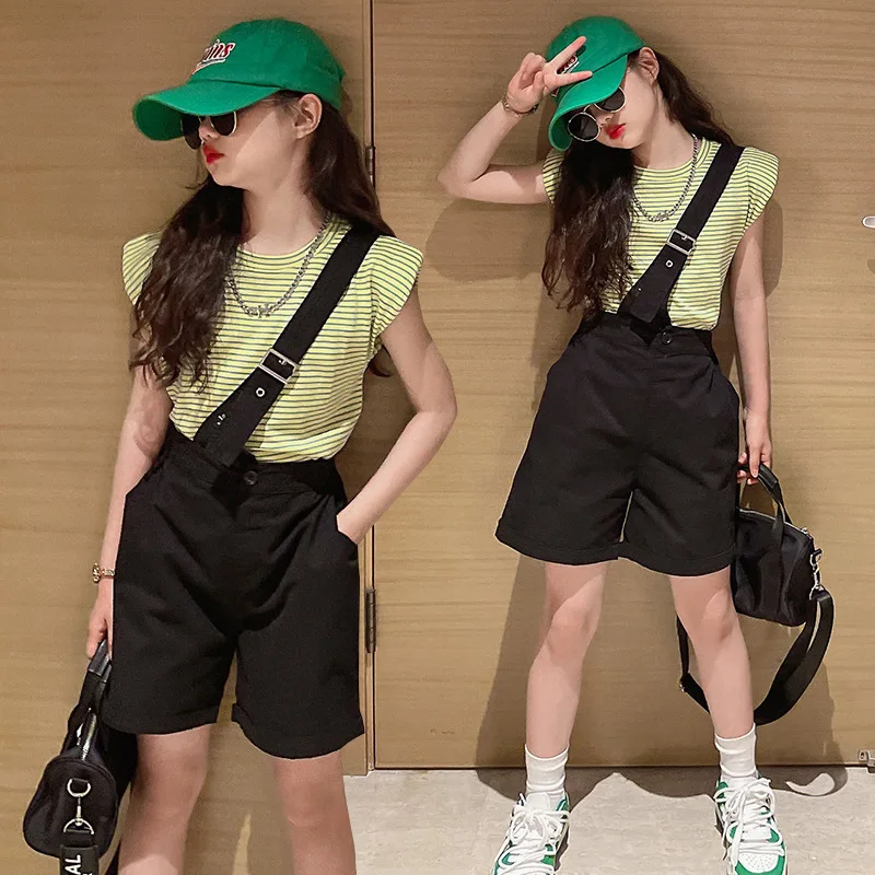 

Летний костюм для девочек, новинка 2022, модный костюм из двух предметов в полоску с лямками на одно плечо для больших мальчиков и девочек