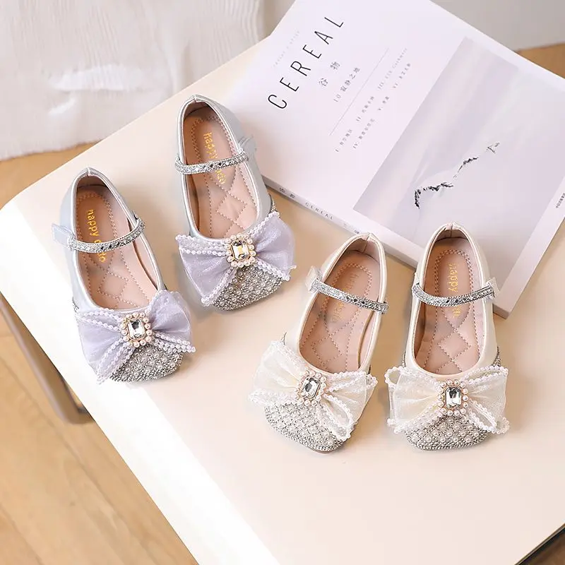 

Girls Princess Shoes Spring Autumn 2023 New Foreign Style Children's Pearl Bow Glitter Soft-soled Crystal Shoes
