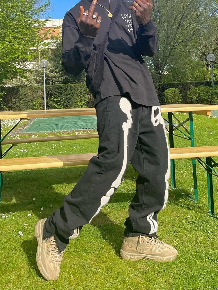 New Trendy Black Baggy Jeans Men Y2K Fashion Skeleton Embroidery Casual Trousers Streetwear Loose Straight Leg Split Denim Pants