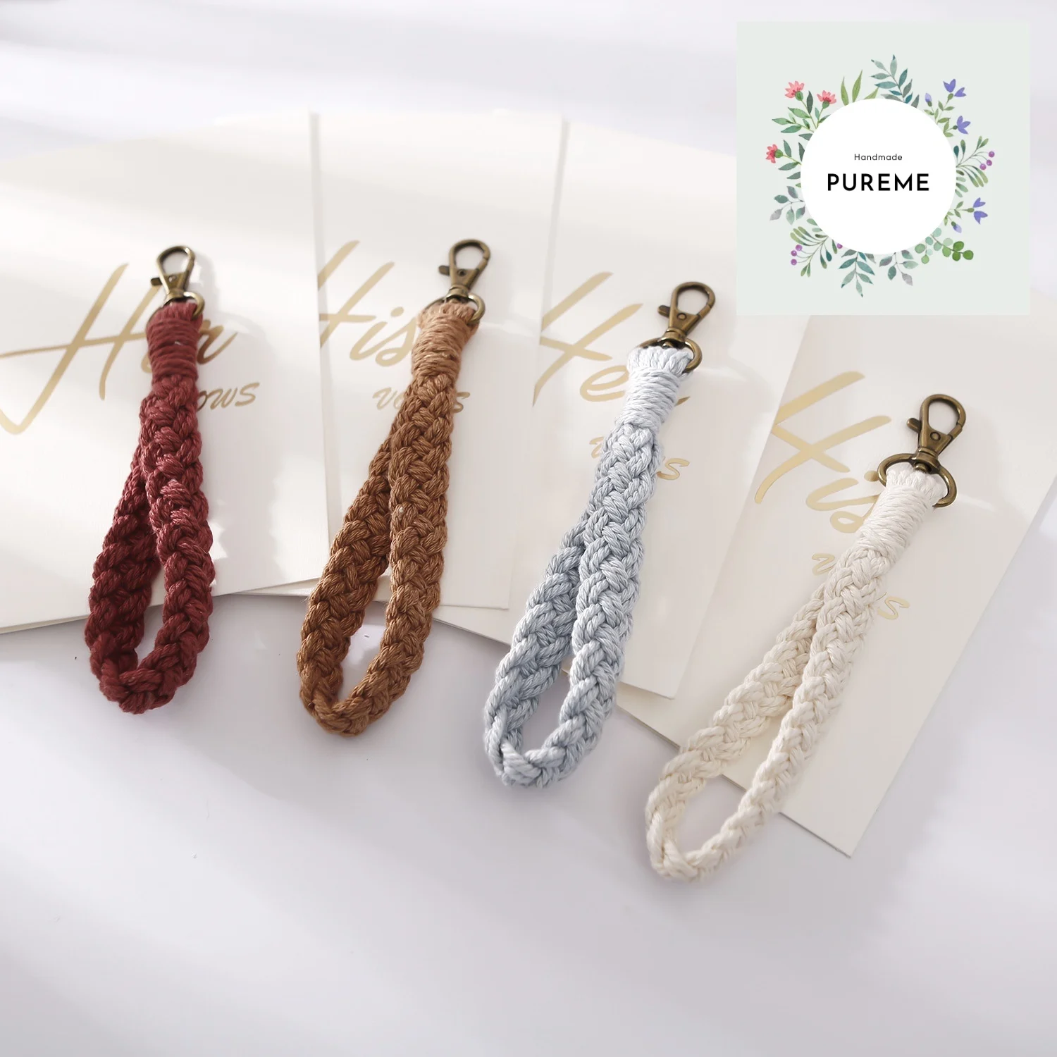 

Personalised Handmade Braided Macrame Wristlet Keychain Boho Bracelet Teacher Gift Keychain Key Chain Accessories Wholesale