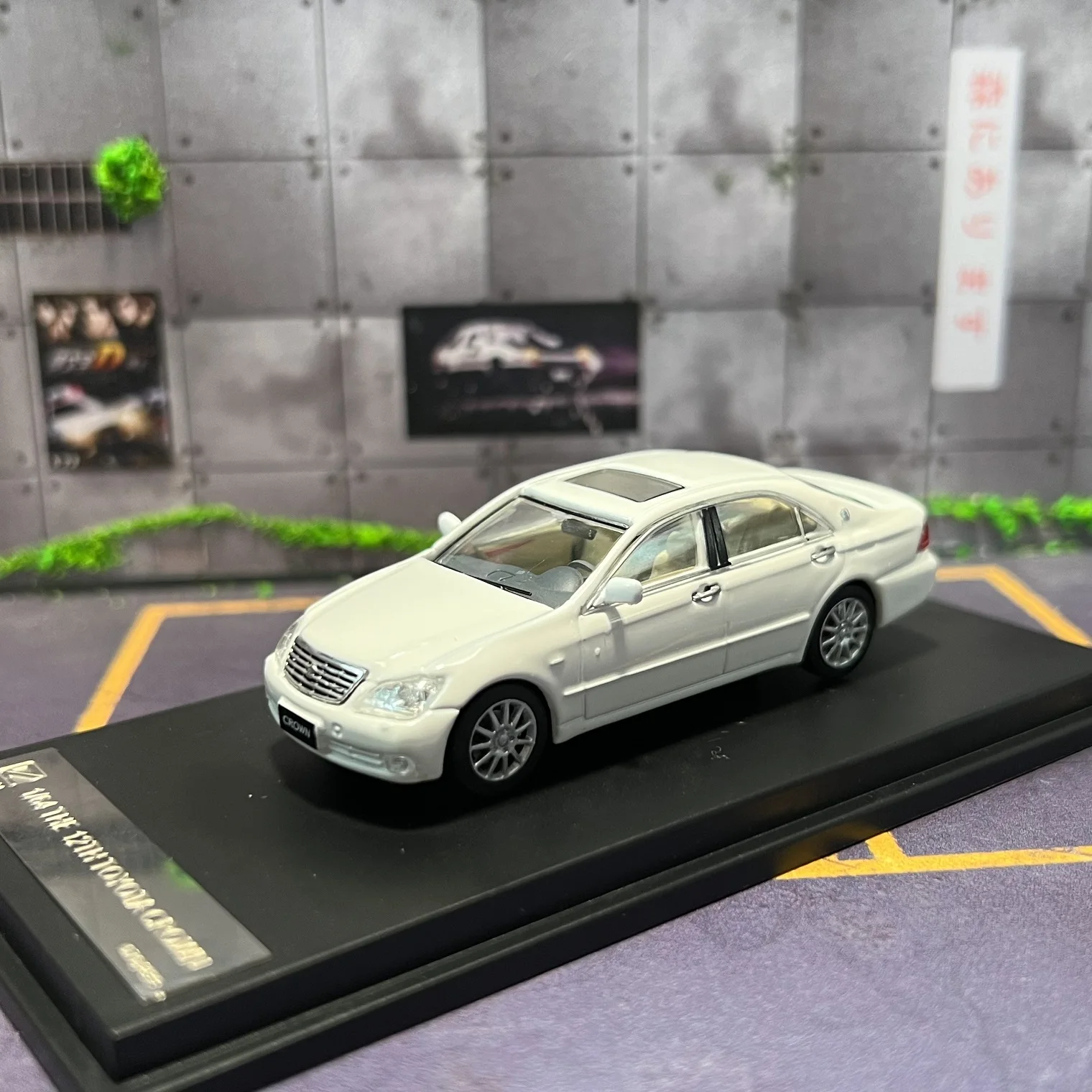 DCM 1/64 Crown Police Car литая под давлением модель автомобиля из сплава