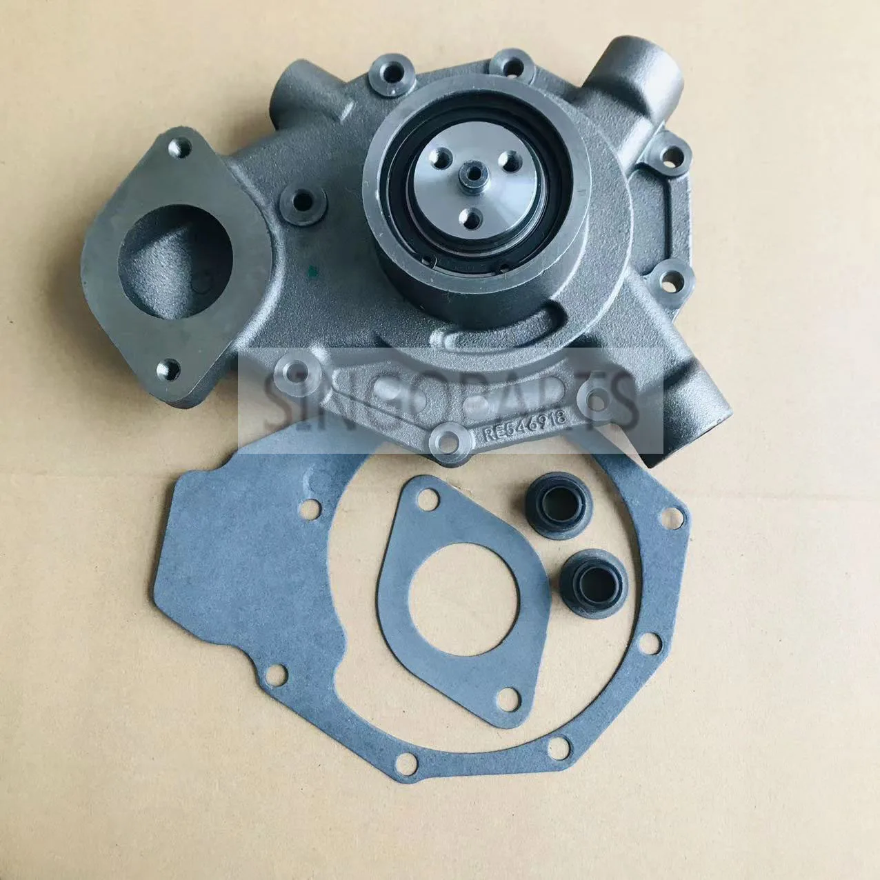 

Заменяет водяной насос для дизельного двигателя 4045 6068, подходит для тракторов John Deere, комбинированного экскаватора л, л, двигатель RE546918