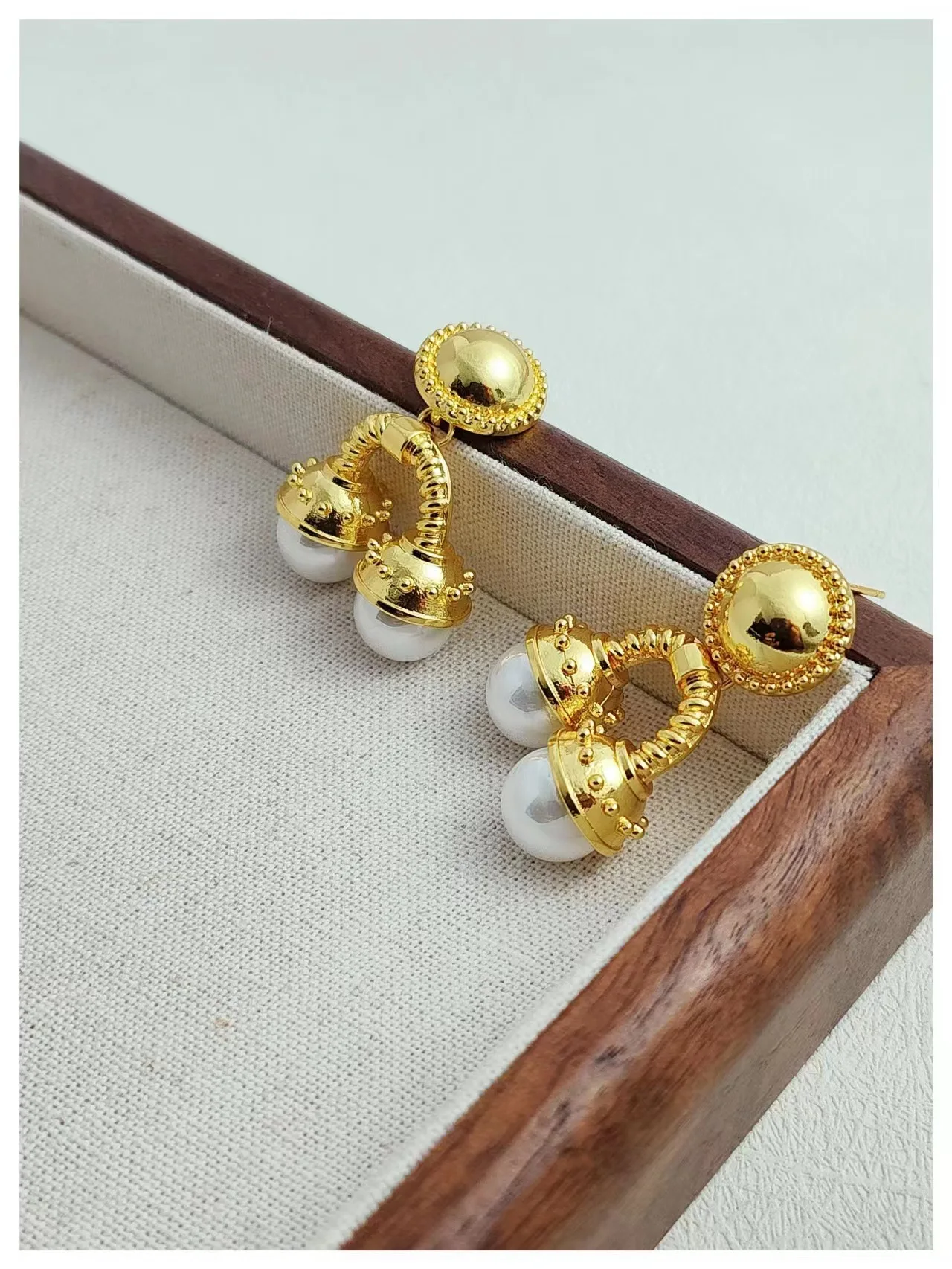 Итальянские винтажные дублирующие ювелирные изделия Золотые жемчужные