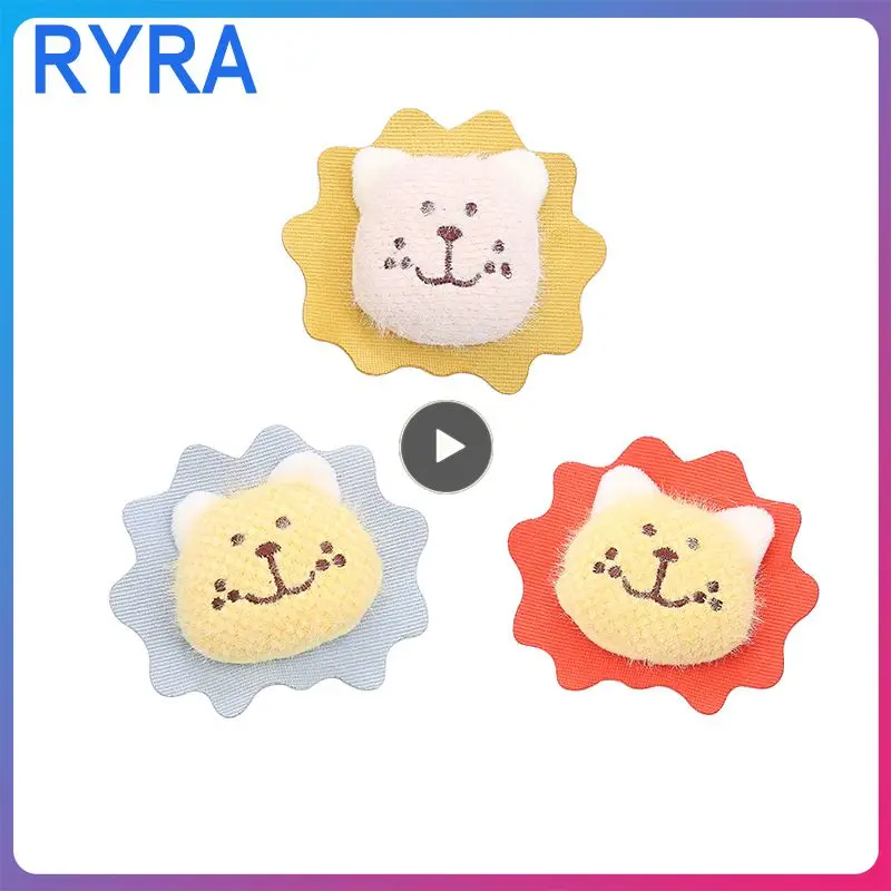 

Cat Toy Lion Head Shape Pineapple Velvet Cute Catnip Pet Supplies Toss Soft Plush Embroidery Cats Paw Shape Contains Cat Grass