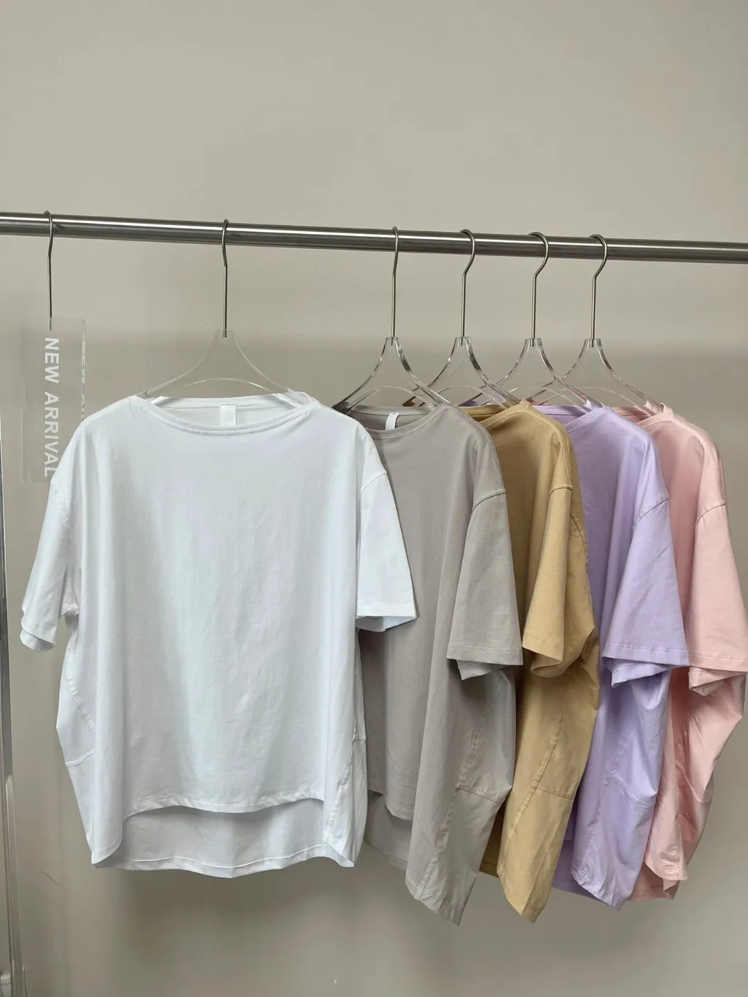 Lulu Loose Yoga Tops Sports Fitness Shirts Workout Clothing Sportswear Back in Action Short Sleeve T-shirt for Women With Logo