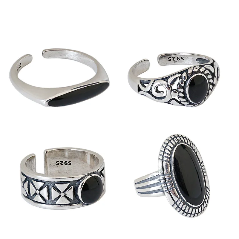

Женское кольцо из серебра 925 пробы, с черным камнем