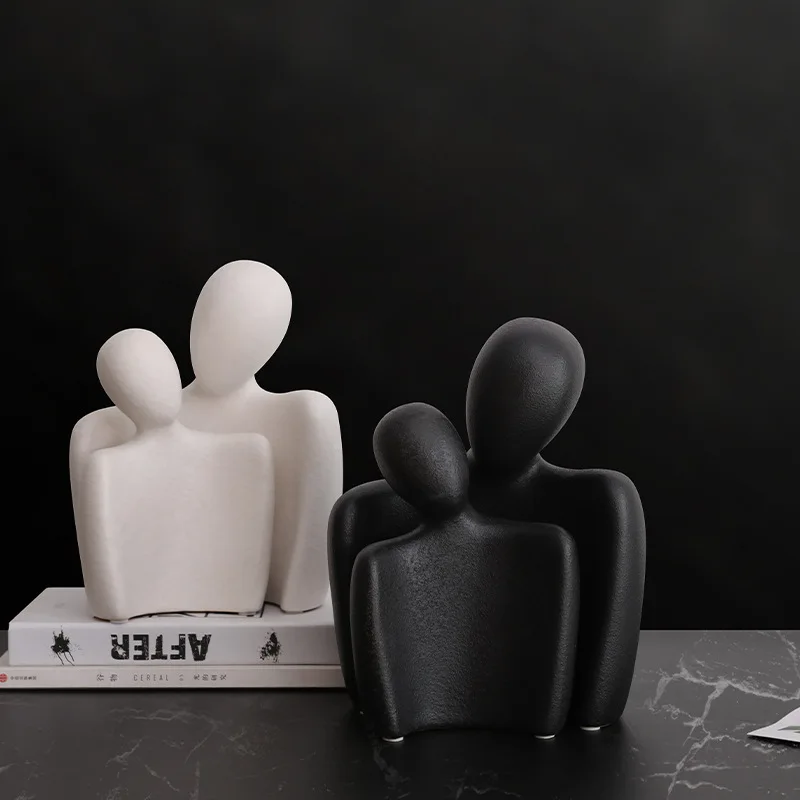 

Creative Abstract Figure Decoration TV Cabinet Wine Cabinet Hallway Couple Hug Art Decorations Light Luxury Wedding Gift