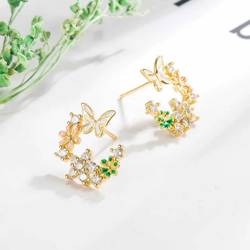 Cute Exquisite Flower Round Stud Earrings For Women Butterfly Star Crystal Versatile Earring Jewelry Female Wedding Earring Gift