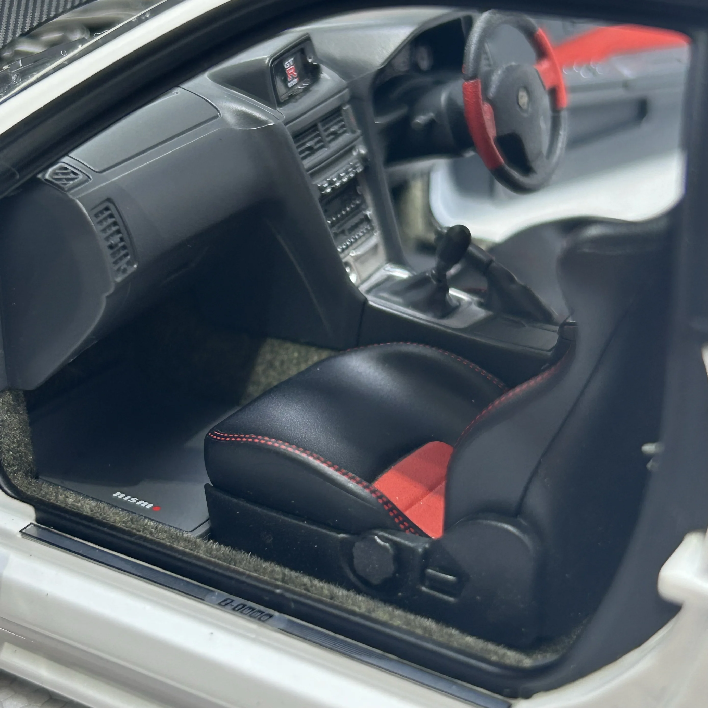 MH 1:18 GTR R34 Z-tune nismo White Exhibition Limited Edition, полноразмерная литая модель автомобиля из сплава, украшения для взрослых (art.: 3920d0f5ee596) - 3920d0f5ee596