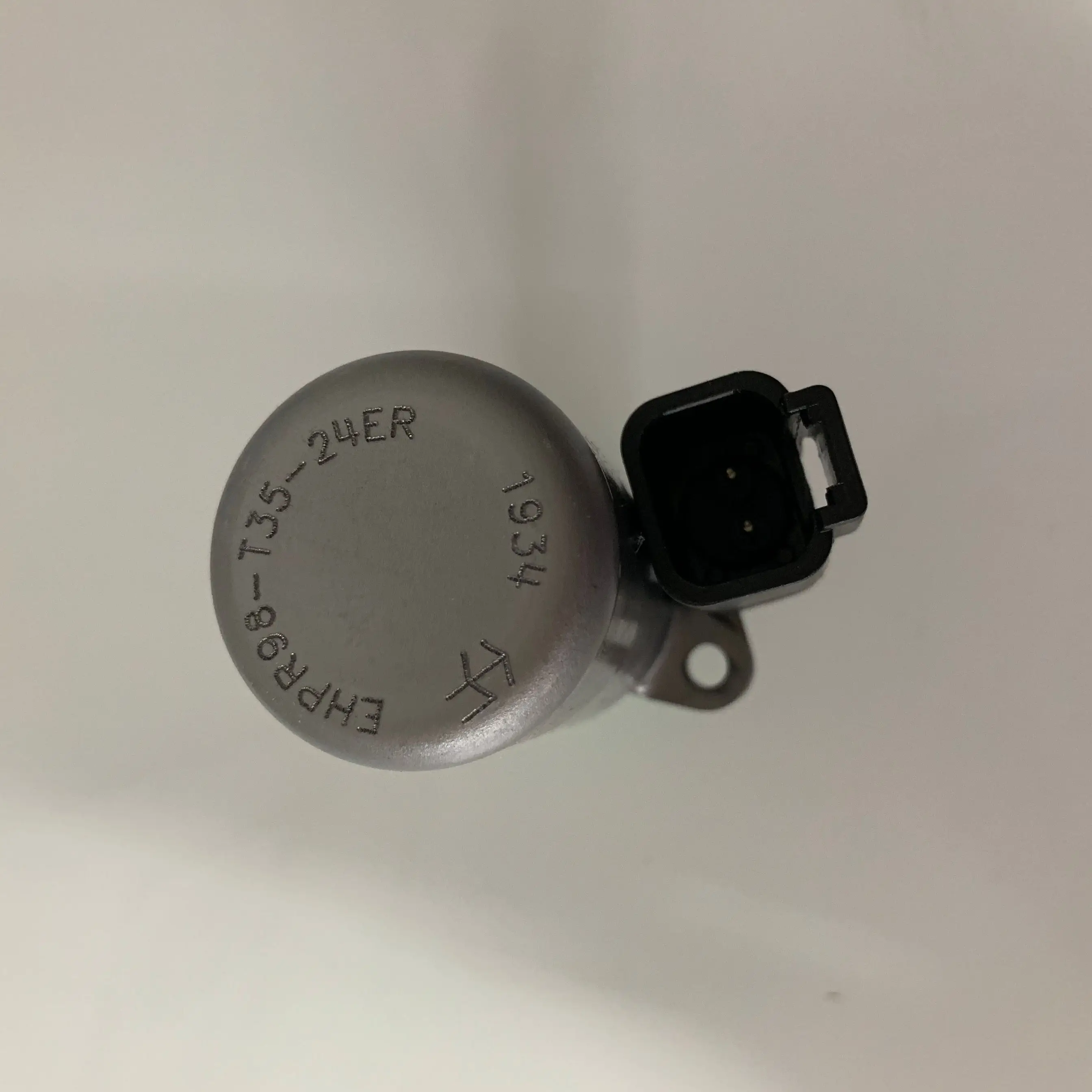 EHPR98-T35-0-N-24ER EHPR98-T38-0-N-24ER оригинальный hydraForce Сделано в США электро-пропорциональный