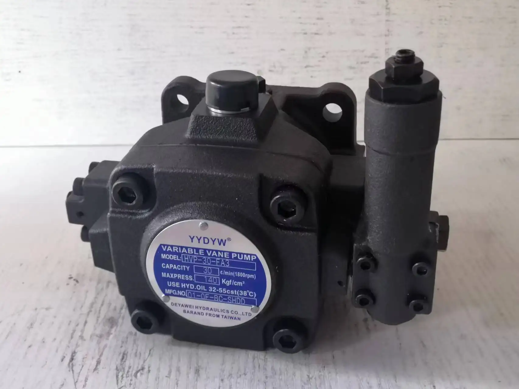 

YYDYW Hydraulic pump MODEL HVP-30-FA3 DEYAWEI HYDRAVLICS CO LTD VARIABLE VANE PUMP MADE BY TAIWAN 140KG