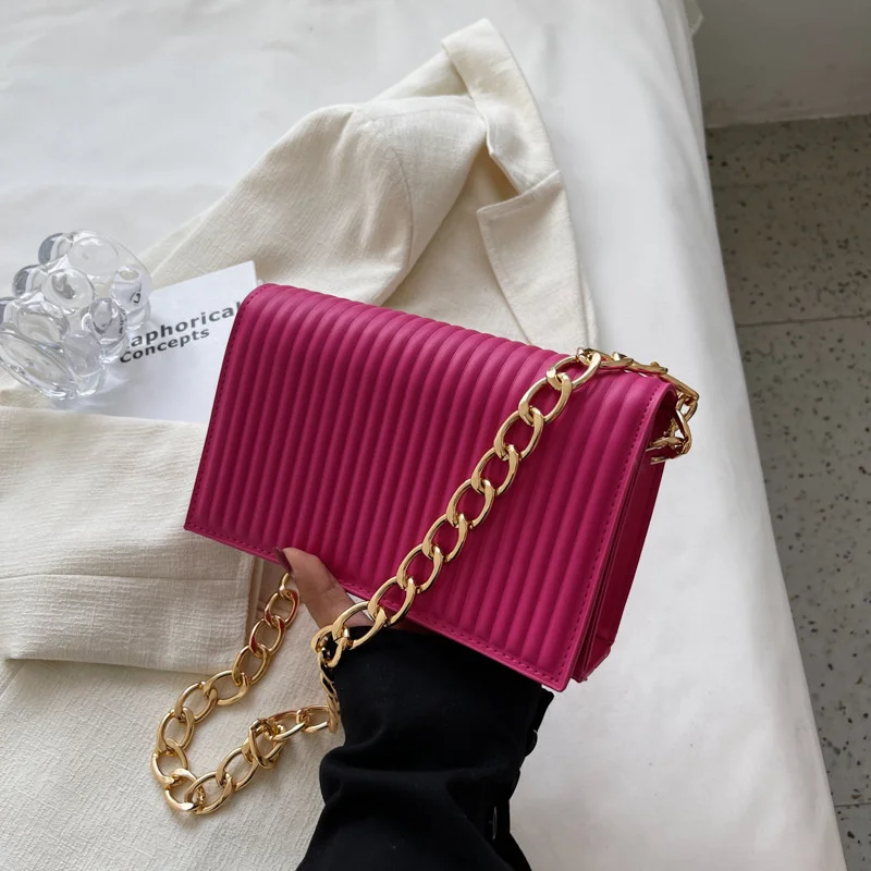 

Модные полосатые женские сумки через плечо с цепочкой, ремешком и клапаном, сумки через плечо, новинка, однотонная искусственная кожа, дизайнерские женские сумочки