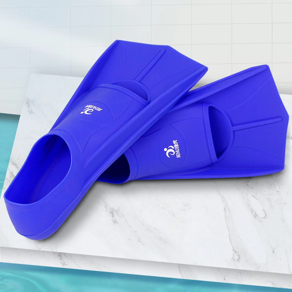 

2022 новые плавательные ласты удобные силиконовые ласты для подводного плавания для взрослых и детей плавательные ласты для начинающих плавательное оборудование