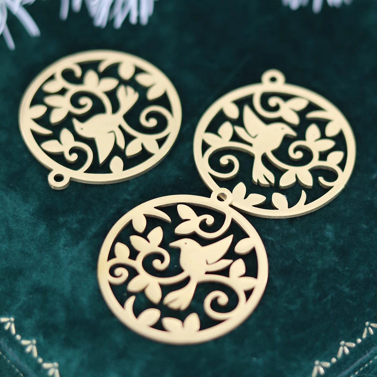 3 шт. изысканные филигранные Летающие птицы листья круглые полые подвески