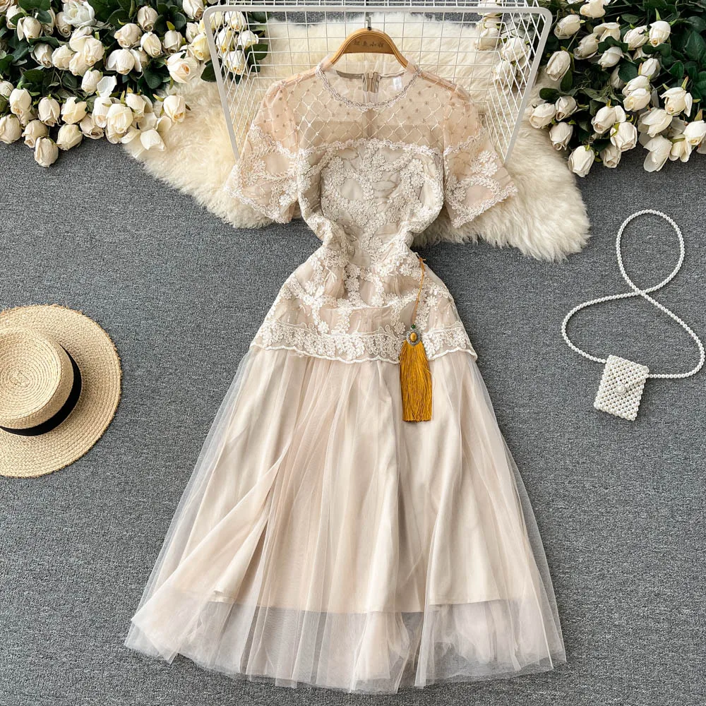 

Женское длинное платье с вышивкой, элегантное винтажное Сетчатое платье составного кроя с цветочной вышивкой, круглым вырезом и рукавом до запястья, 2022
