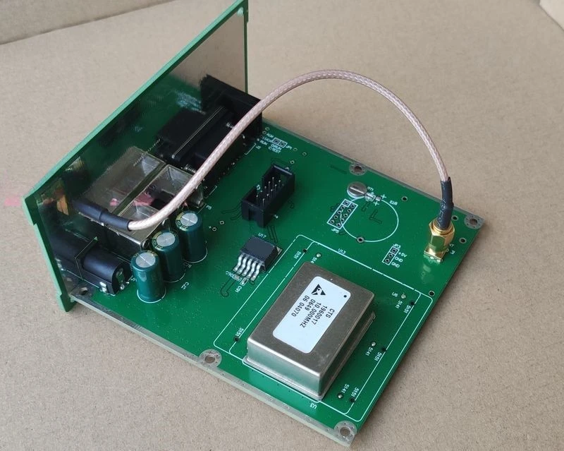 GPS Bds Glonass Taming Clock выход 10 м Gpsdo