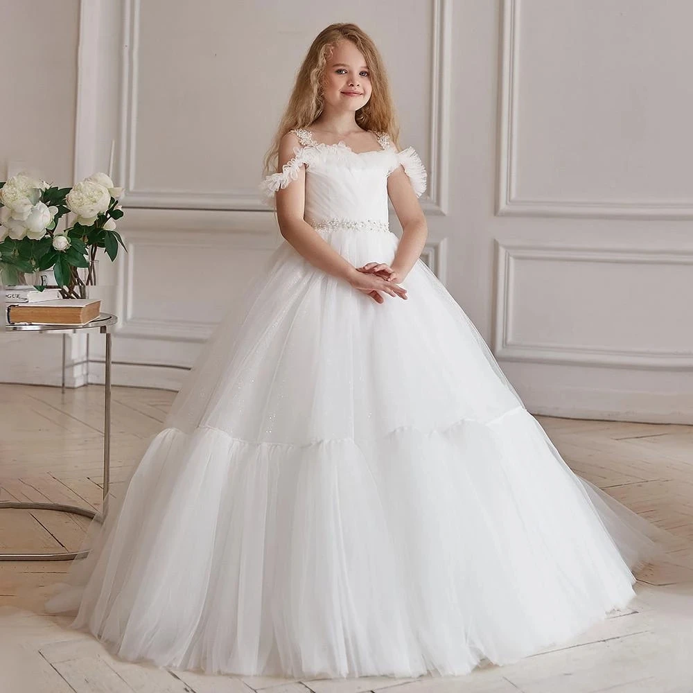 

Classic Flower Girl Dress with Beadings Tulle Short Sleeves Boat Neck Dancing Wedding First Conmunion Gown for Kids