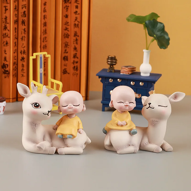 Креативная личность олень маленький монах вибрирующий головой украшения для