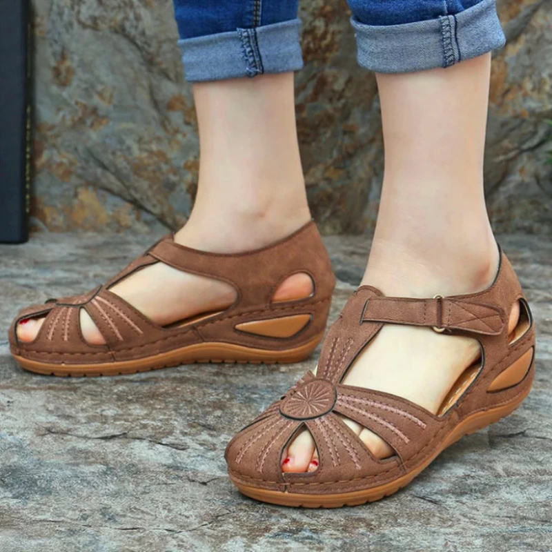 

2022 New Summer Retro Baotou Sandals Fashion Light Comforty Wedge Platform Sandalias Mujer High Quality Orthopedics Ladies Shoes