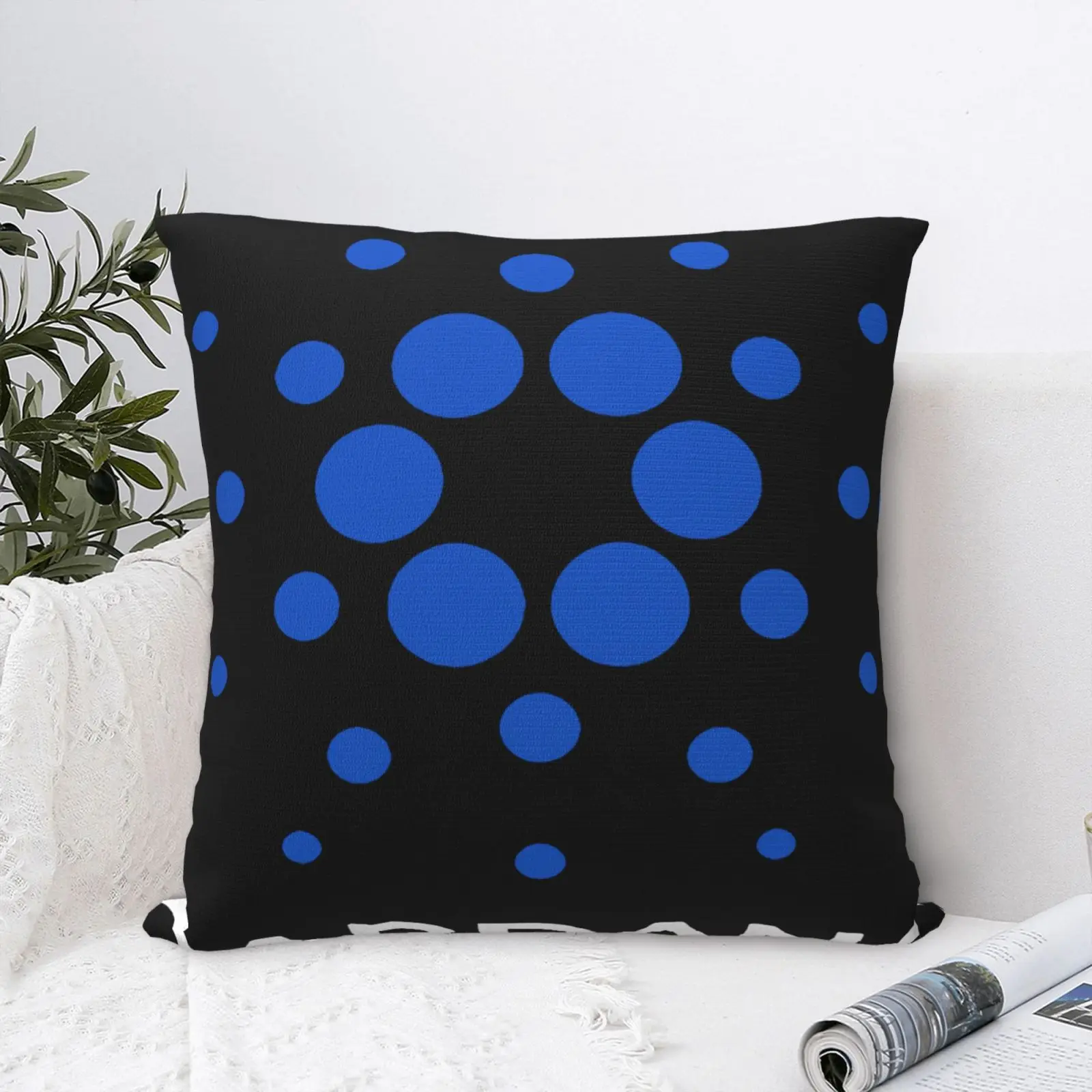 

Чехол-наволочка с принтом «монета-криптовалюта»