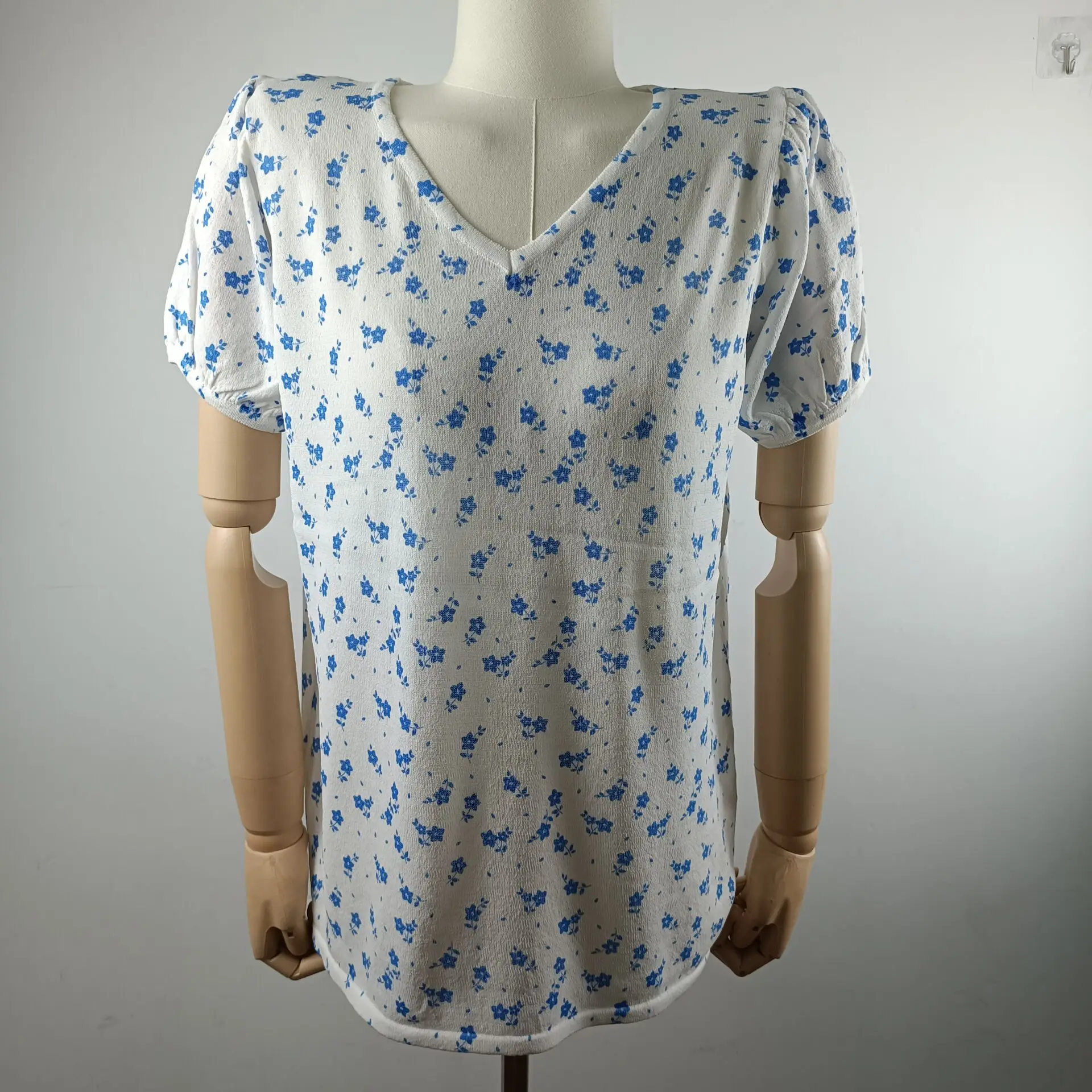 

Women Sweaters Summer Fashion Fall Clothes Vintage Floral Print V Neck Short Sleeve Knit Lady Loose Lihgt Weight Thin Pullovers