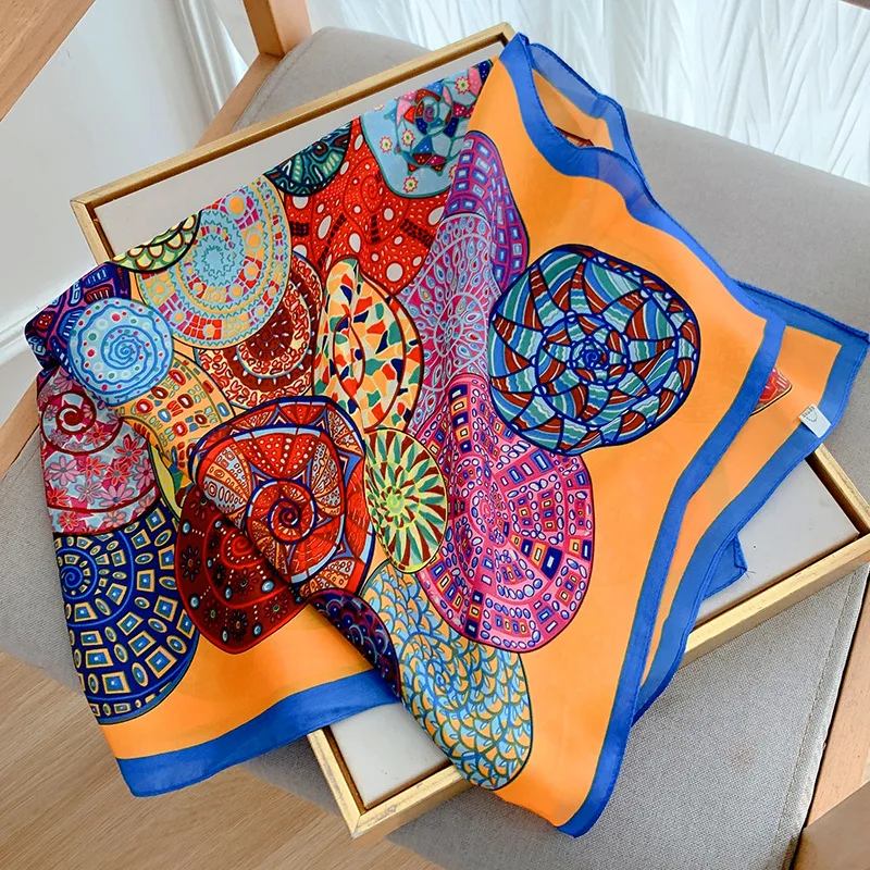 

2022 Summer Luxury Brand Silk Scarf Square Women Shawls Wraps Fashion Office Lady Small Hair Neck Hijabs Foulard Bandana 70*70cm