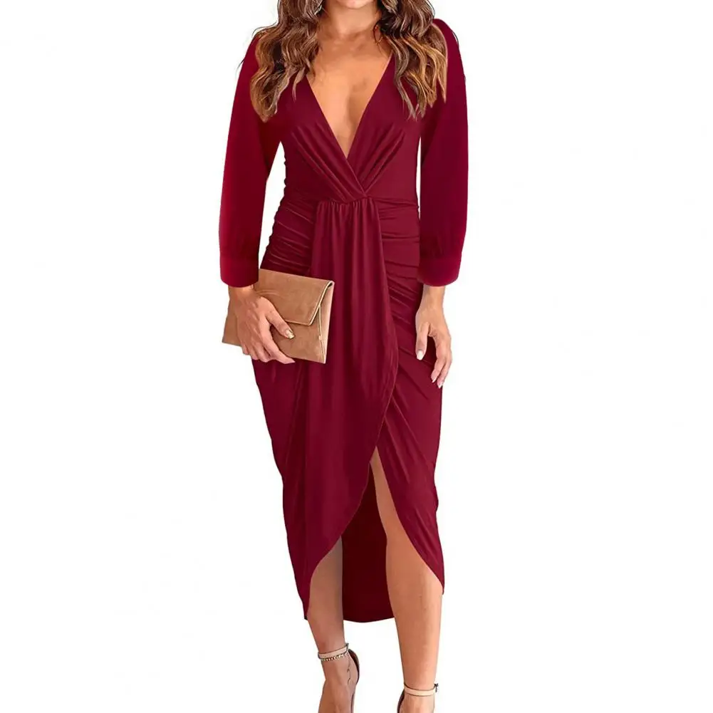 

Платье-миди Плиссированное с разрезом спереди и удобным швом