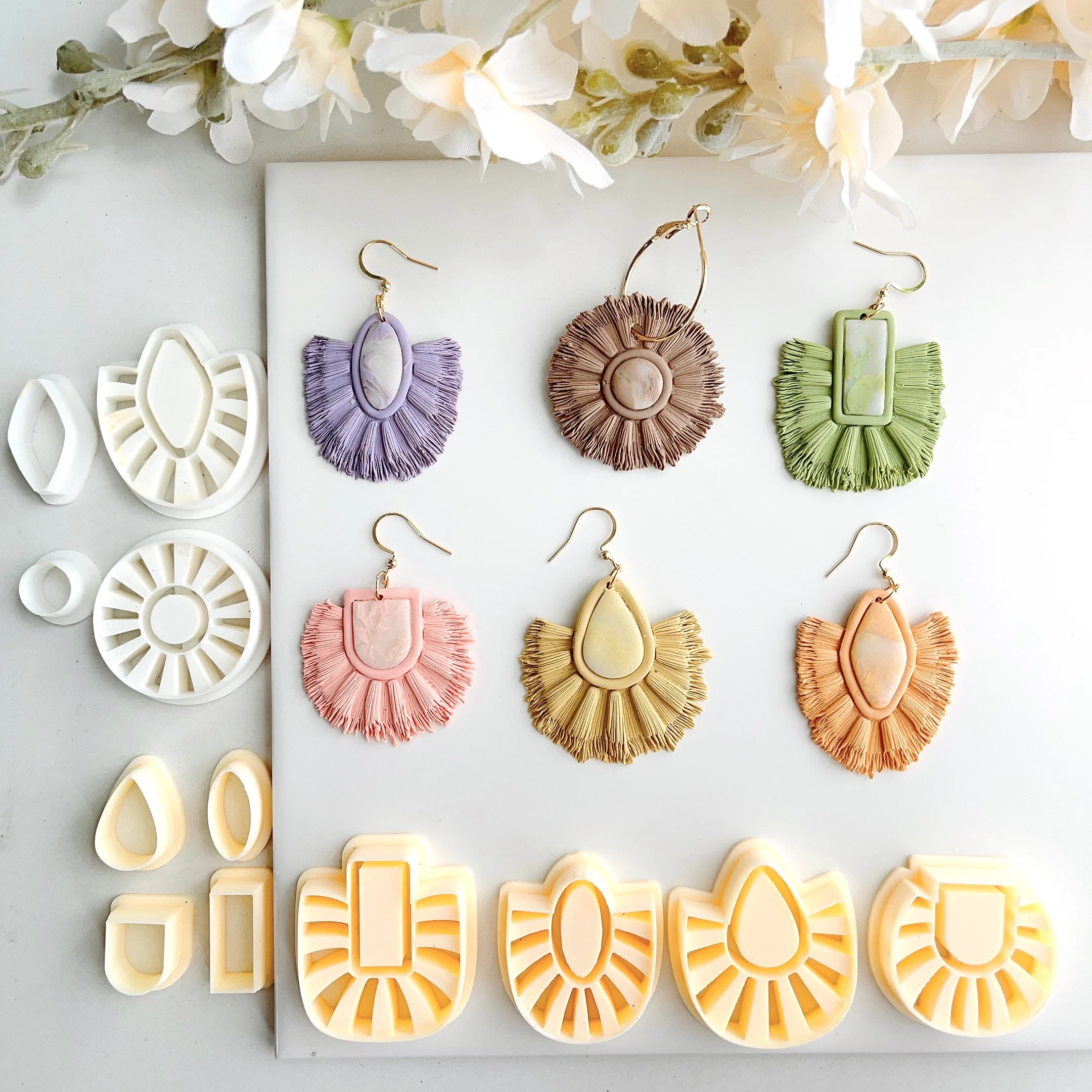 Винтажные полимерные серьги в виде цветов