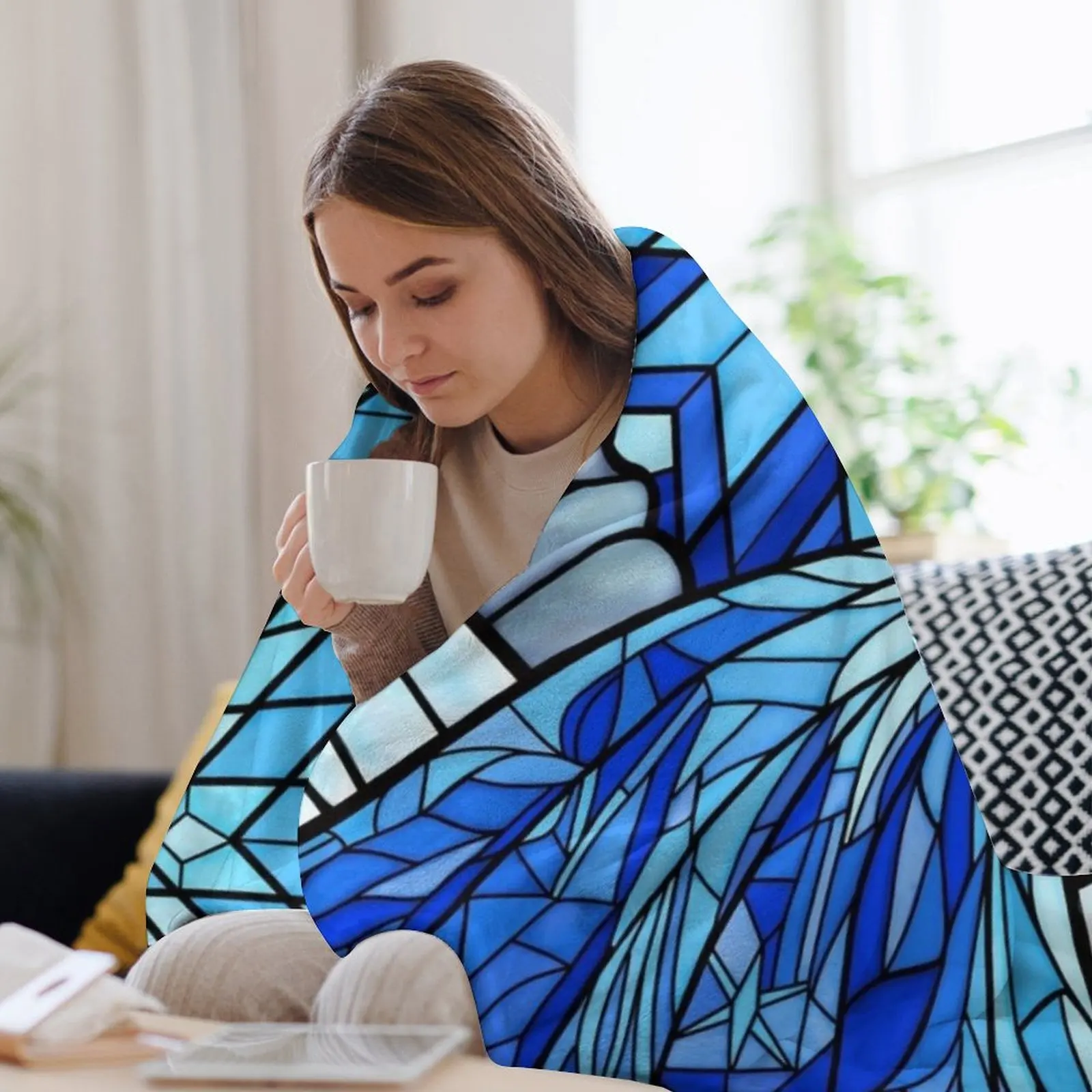 Замороженные фрактали в одеяле с витражами