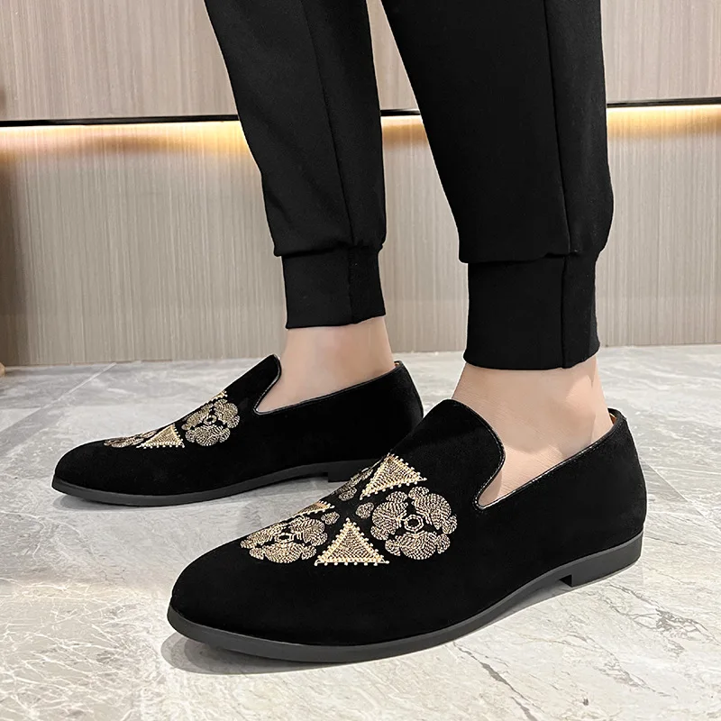 

Fashion Loafers for Men Shoes Suede Embroidery Flower Slip-On Leather Shoe Comfortable Business Nightclub Hairstylist Dress Shoe
