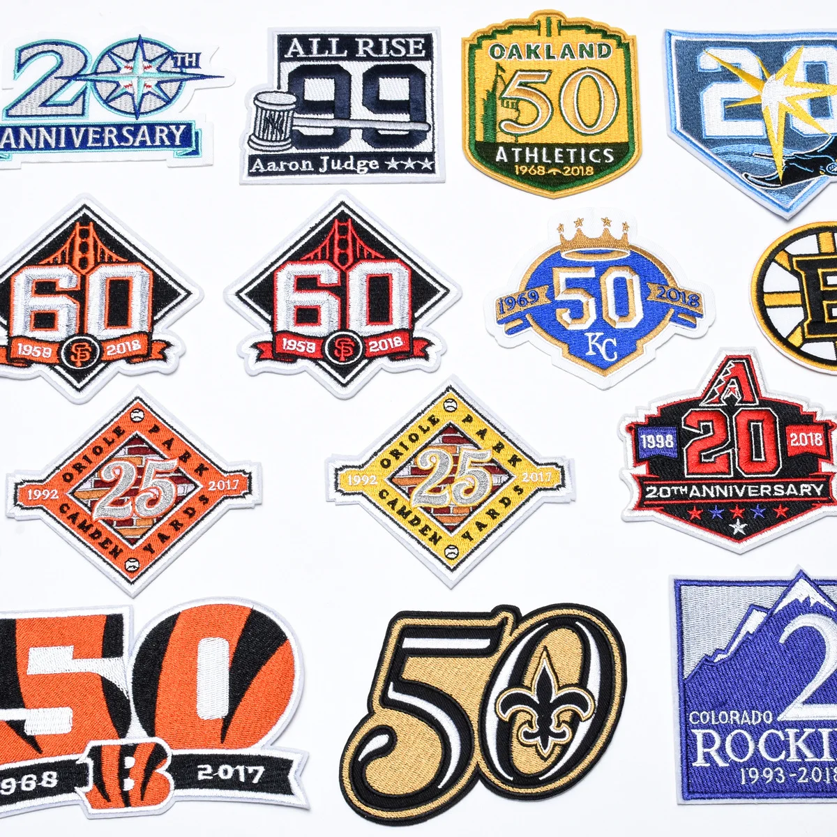 

Hockey Baseball Team series logo Patches for iron Clothing Hat DIY Sew on Ironing Embroidery Patch Appliques T Shirt badge