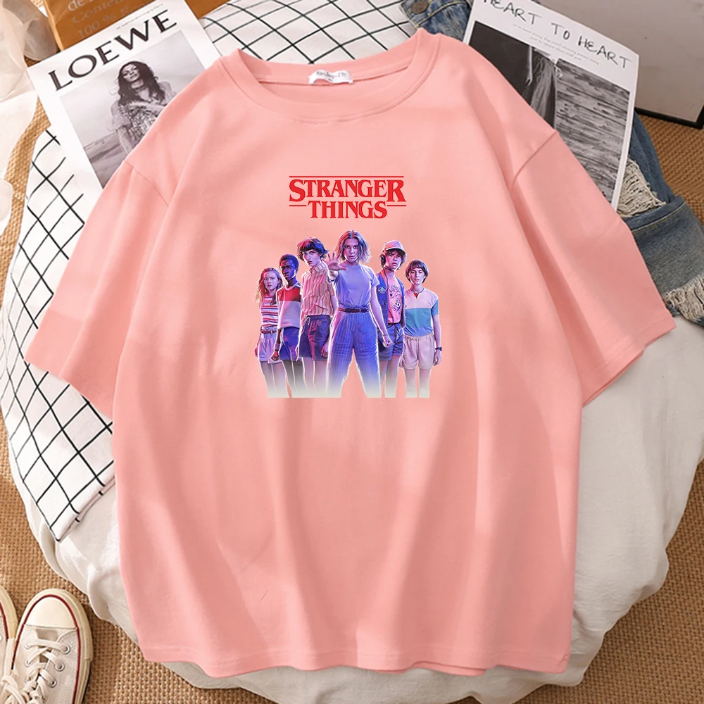 

Футболка мужская с принтом персонажа из сериала «очень странные дела»