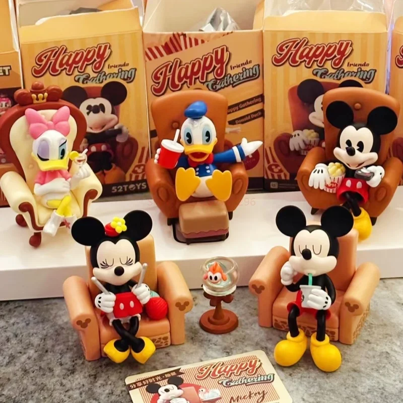 

Disney Friends Happy Gathering Series Minnie Mickey Mouse Daisy Donald Duck Goofy Pluto Anime Figure Model Collectible Gift Toy