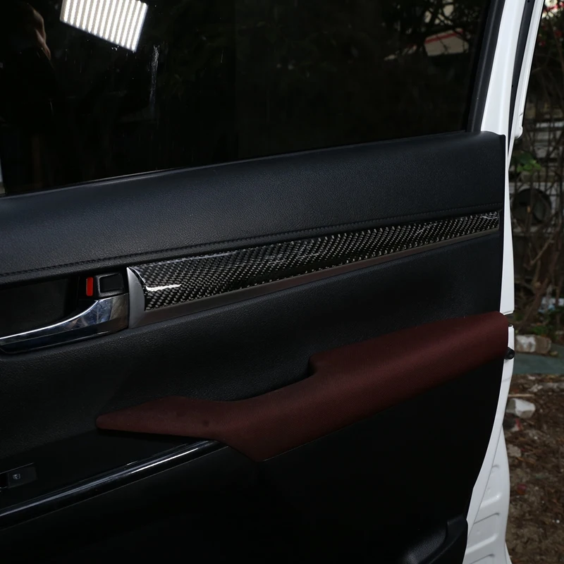 

Внутренняя крышка из углеродного волокна для Toyota Hilux 2015-2021
