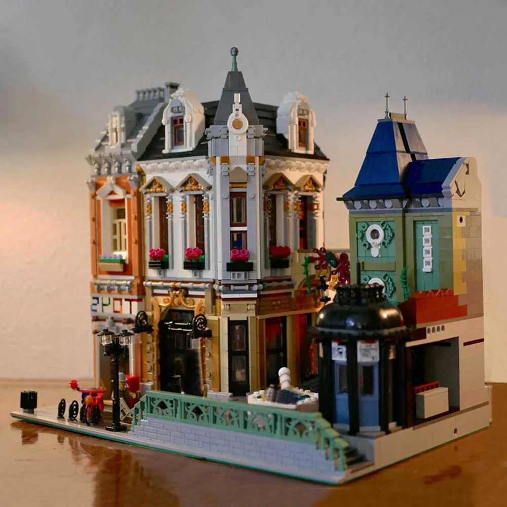 

Creative Expert Street View House Brick Square Post Office 10198 Moc modular Building Blocks bricks Model toy 3716pcs