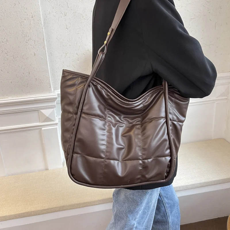 

Women's Bag Large Capacity Casual Tote Designer Shopper Handbags For Women Vintage PU Leather Soft Winter New Woman Shoulder Bag