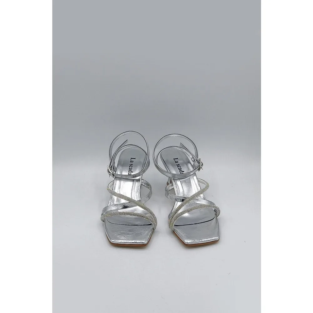 

Dorlie Silver Heels Sandals ER32