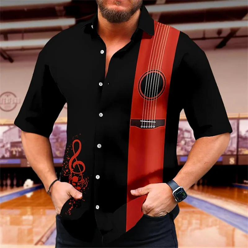 Мужская рубашка с коротким рукавом воротником на пуговицах