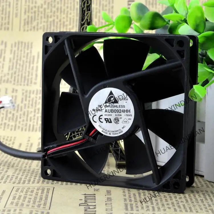 Новый комплект охлаждающих вентиляторов AUB0924HH DC24V 0.25A 9025