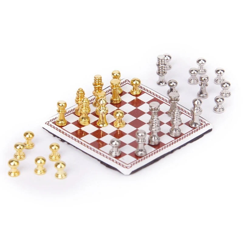 

1:12 Dollhouse Miniature Metal Chess Set Silver & Gold