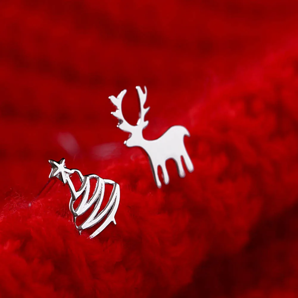 

Girl Christmas Tree Elk Asymmetric Ear Studs Festival Sliver Color Animal Metal Earrings For Women 2024 New Year Fashion Jewelry