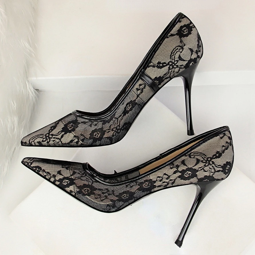 

European and American Women's Shoes Are Sexy and Thin, High-heeled, Stiletto, Shallow-mouthed, Mesh, Hollowed-out Lace Shoes
