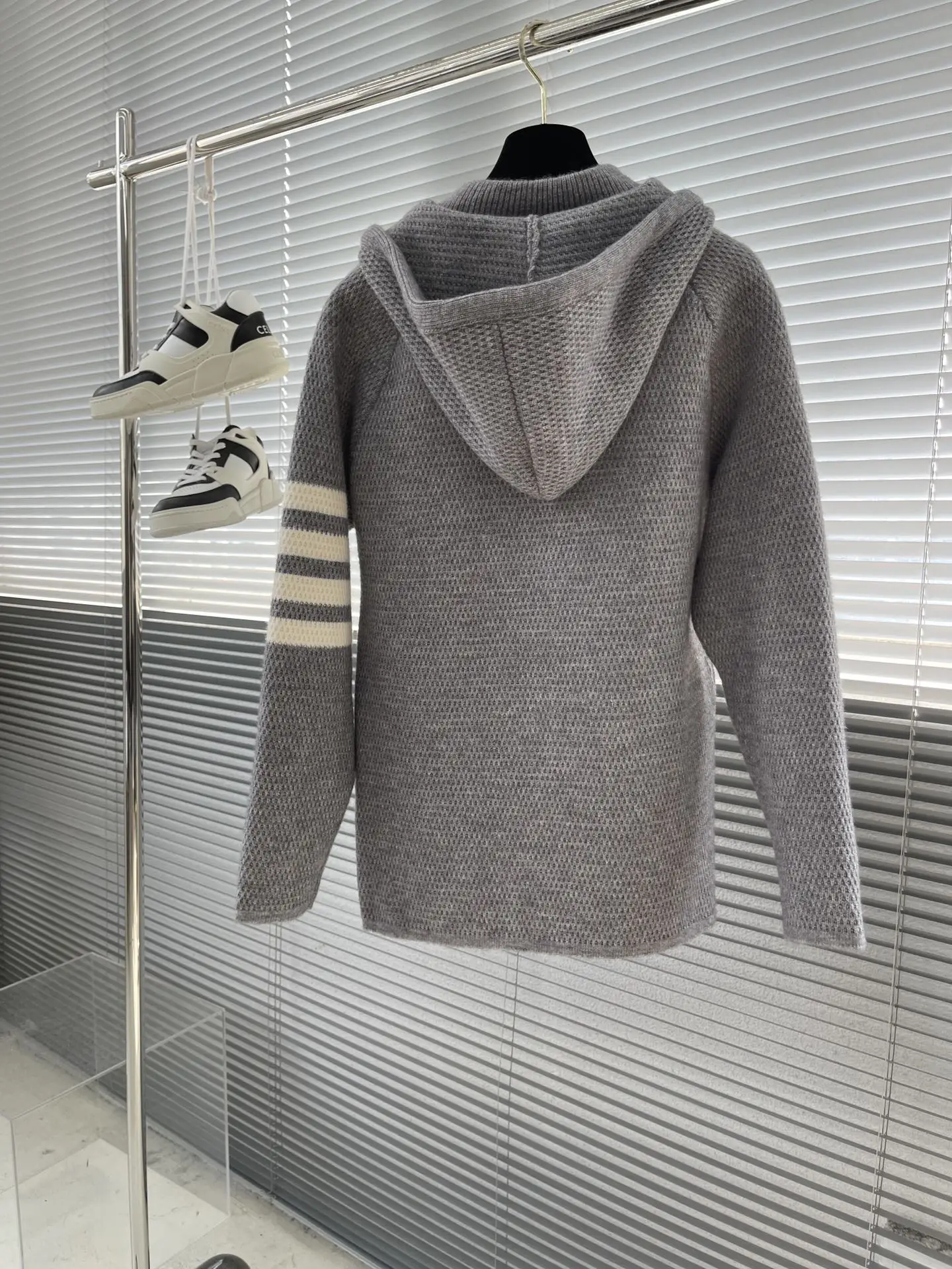 Рисунок 4 - TTB Съемная молния с капюшоном