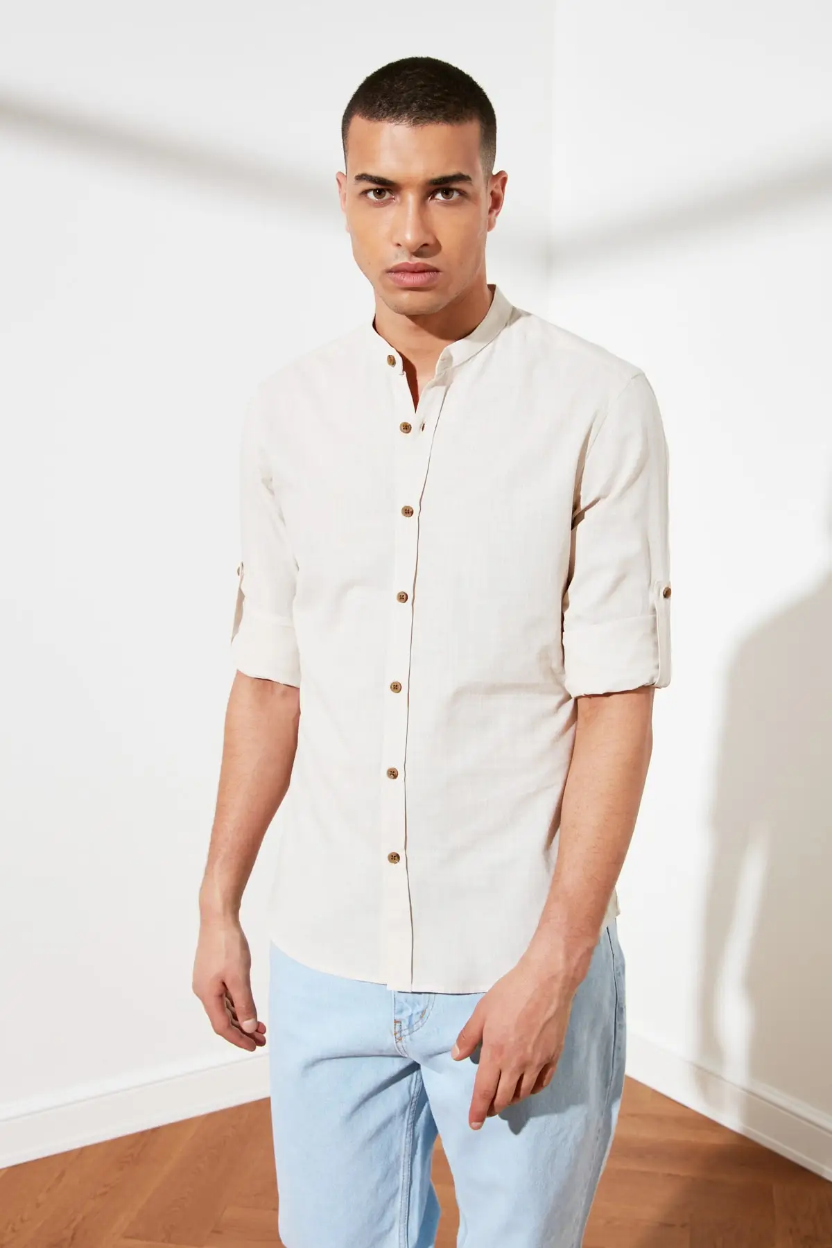 Trendyol Male Basic Crew Neck Epaulets Slim Fit Long-Sleeve Shirt TMNSS20GO0188