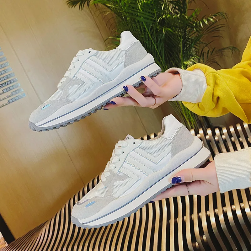 

Couple Shoes New Leather Small White Shoes Sneakers Forrest Shoes Large Size 32-43 Size Old Shoes Casual Women's Shoes