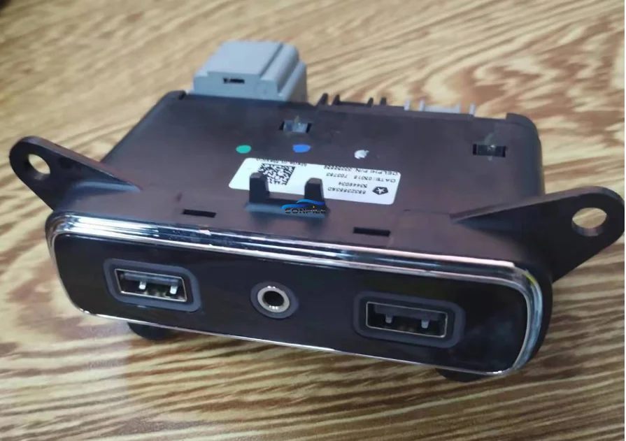 

68323663A USB интерфейс для 2018-22 Jeep Grand Cherokee