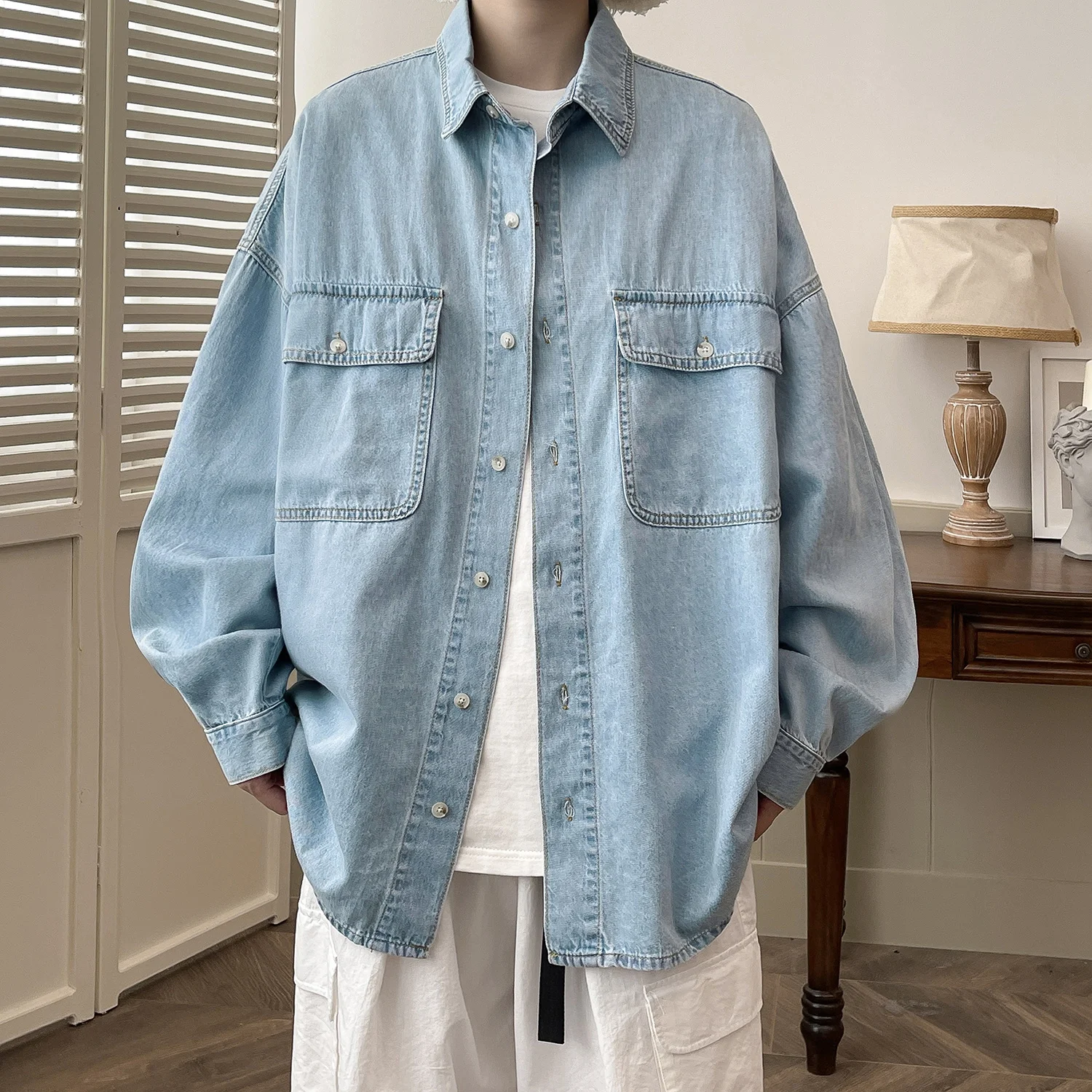 

Мужская джинсовая рубашка с длинными рукавами, свободная рубашка с множеством карманов в Корейском стиле, одежда для работы в стиле Харадзюку, весна 2023