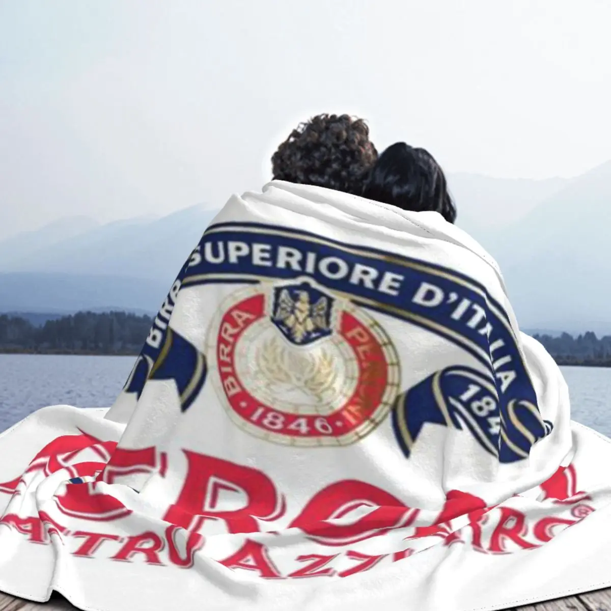 Ультрамягкое одеяло из микрофлиса с классическим логотипом Peroni Nastro Azzurro